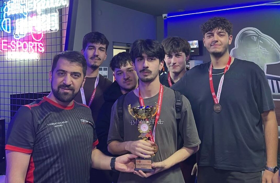 Zafer Bayramı Coşkusu Kırşehir’de Dijital Arenaya Taşındı (1)