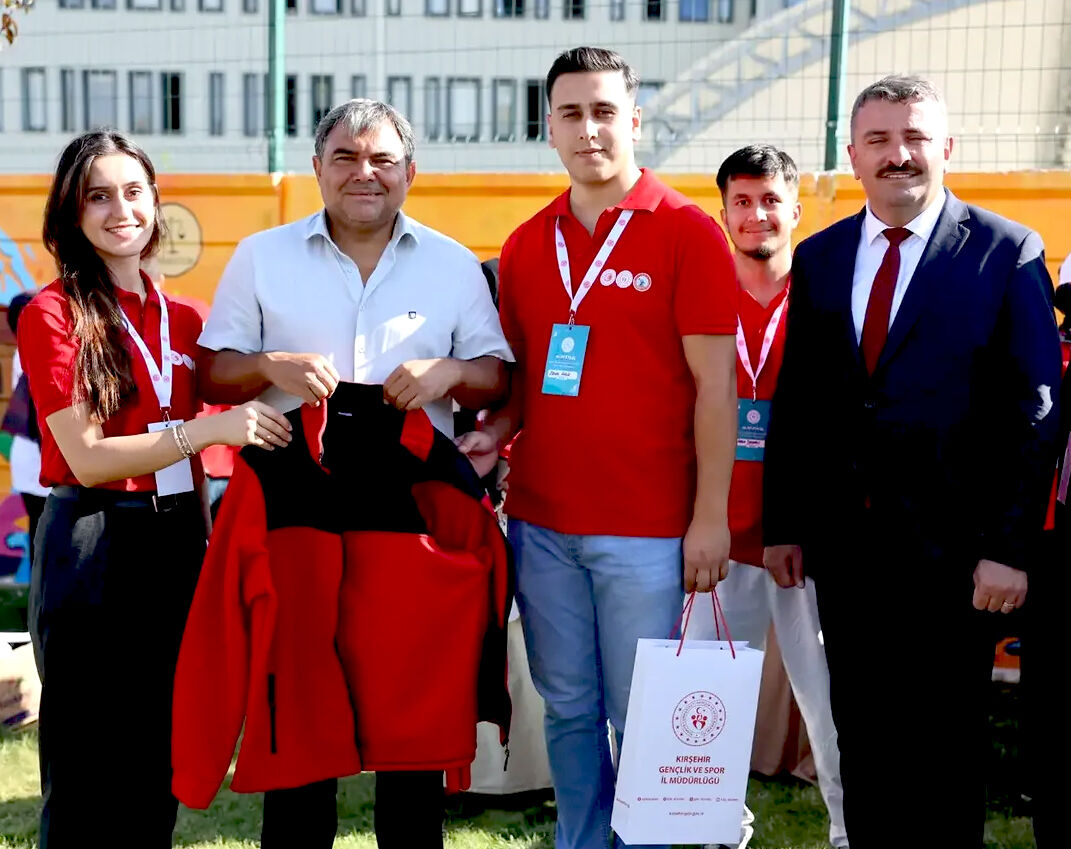 81 Ilin Toprağı Kırşehir’de Buluştu ‘Genç Ahiler Ormanı’ Için Ilk Fidanlar Dikildi (1)