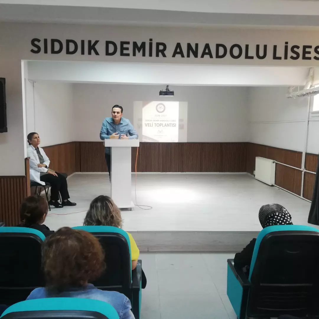 9.Sınıf Velilerimize Yönelik Gerçekleştirdiğimiz Bilgilendirme Toplantısında Okul Kuralları, Öğ (3)
