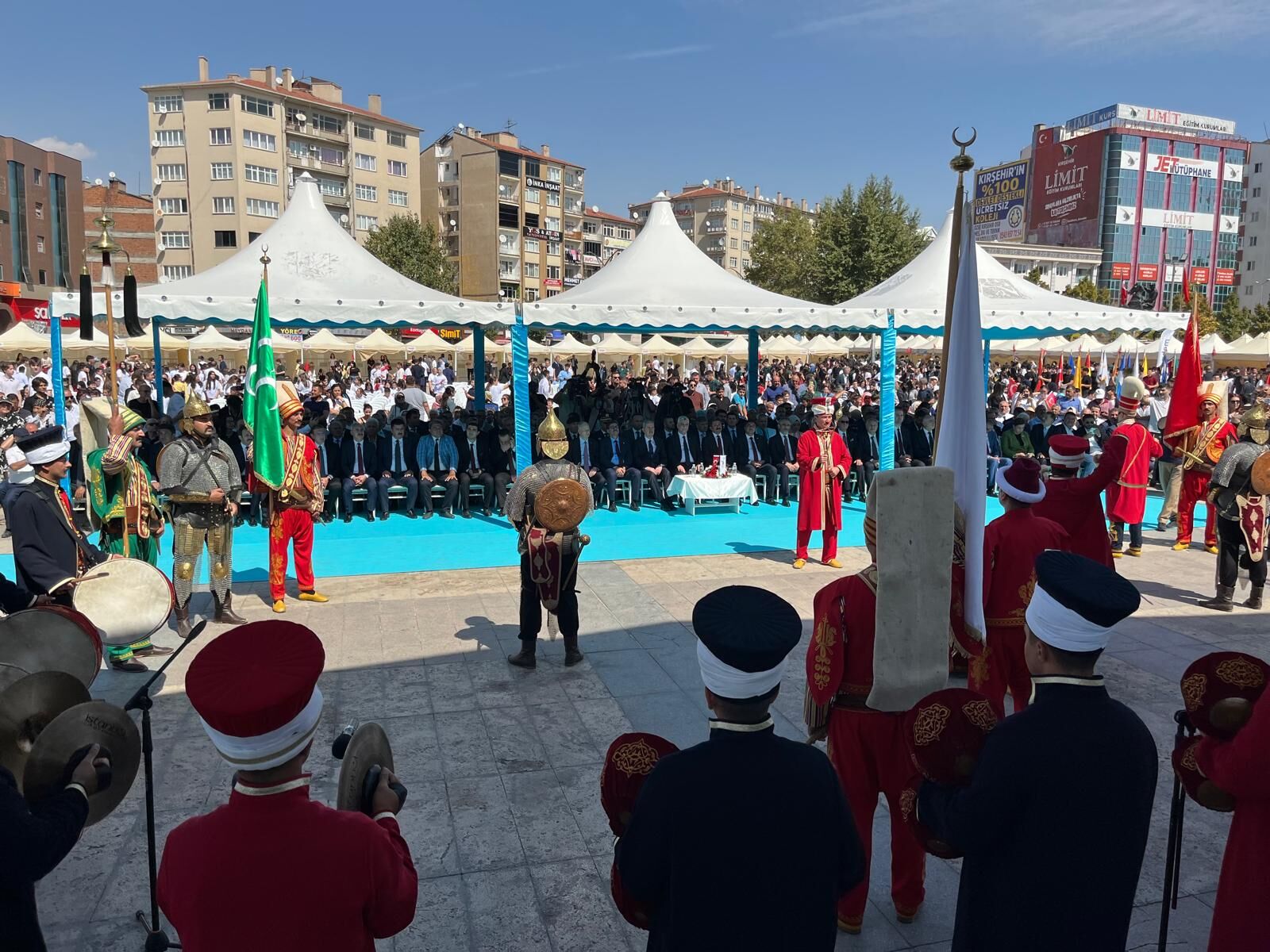 Ahiliğin Başkenti Kırşehir’de 39. Ahilik Haftası Coşkusu Bakan Bolat’ın Katılımıyla Görkemli Açılış (17)