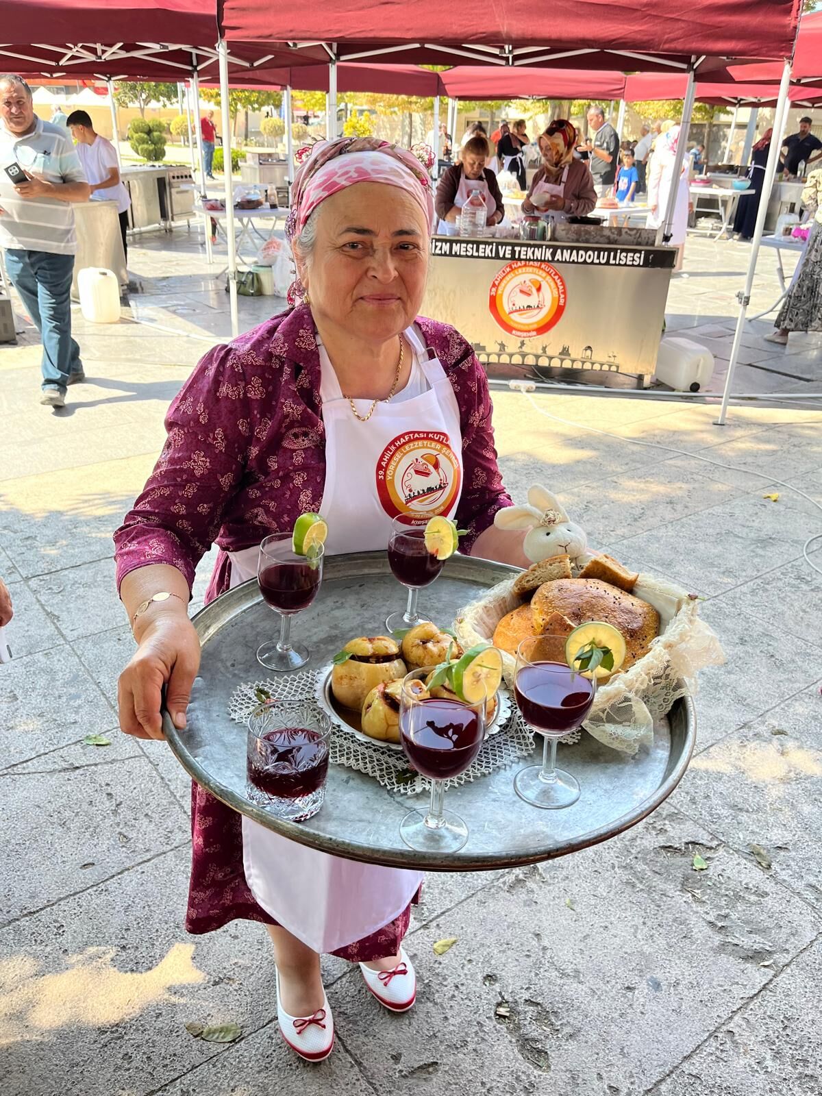 Ahilik Haftası’nda Kırşehir Lezzetleri Yarıştı! Besmeç Burger Ve Bazlama Birinci Seçildi (1)