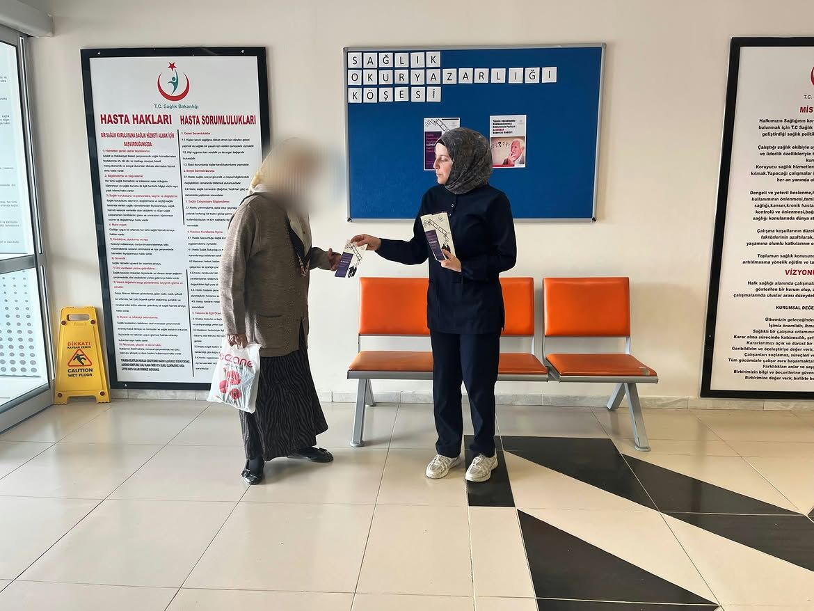Alzheimer Hastalığı; Beyin Hücrelerinin Zamanla Zarar Görmesiyle Ortaya Çıkan, Beyin Işlevlerind (3)