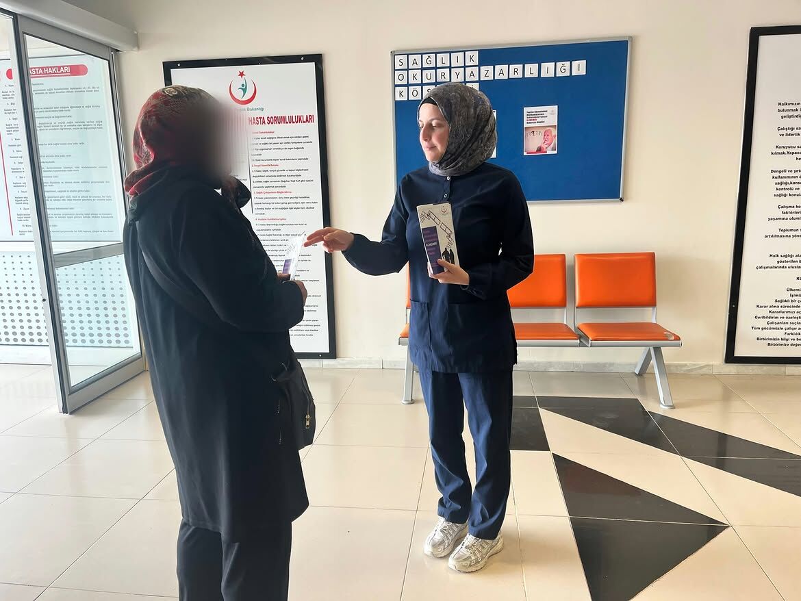 Alzheimer Hastalığı; Beyin Hücrelerinin Zamanla Zarar Görmesiyle Ortaya Çıkan, Beyin Işlevlerind (4)