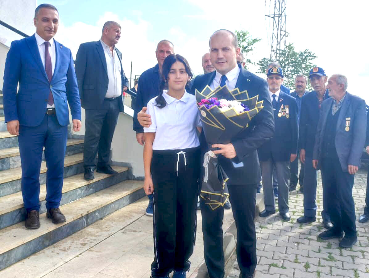Boztepe’de Gaziler Günü Düzenlenen Tören Ve Etkinliklerle Kutlandı (4)