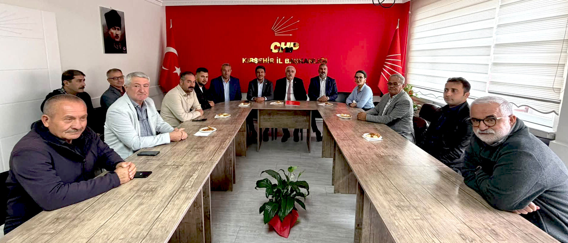 Chp İl Başkanlığı Ile Görüşme Gerçekleştiren Avşaroğlu (2)