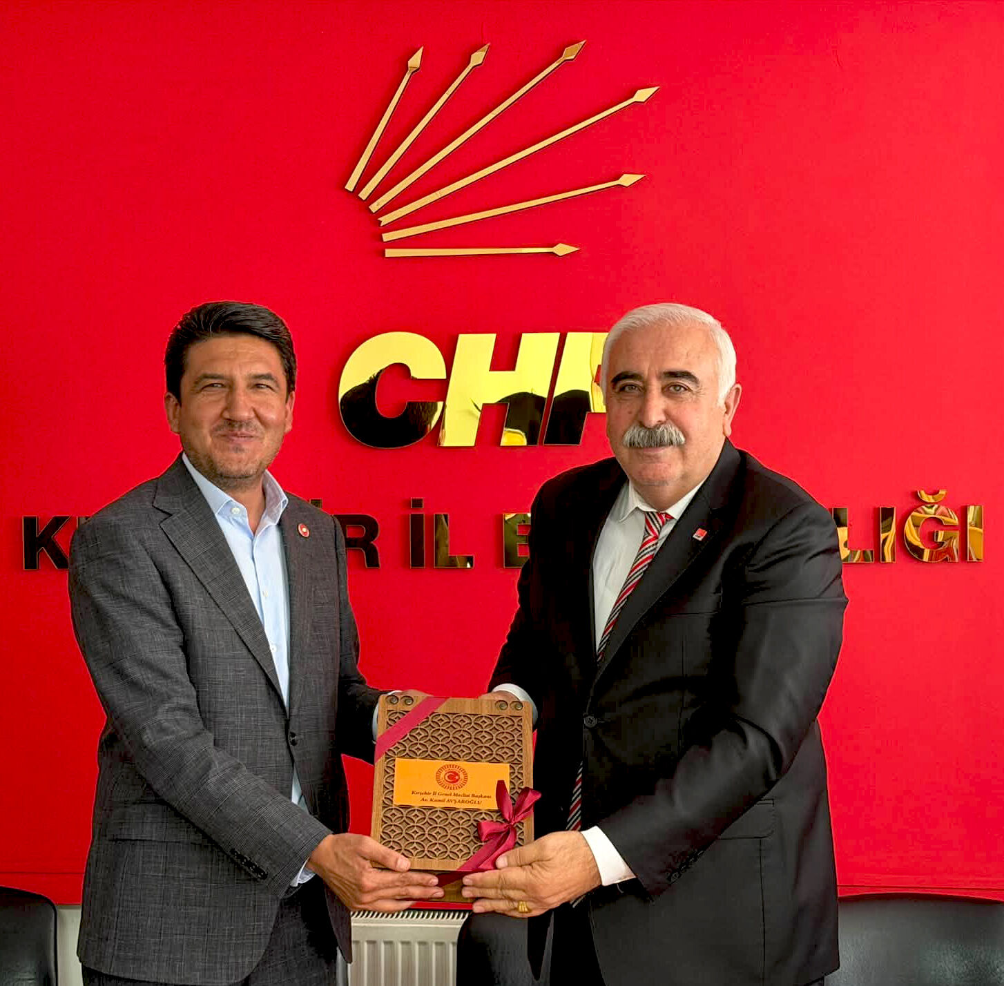 Chp İl Başkanlığı Ile Görüşme Gerçekleştiren Avşaroğlu (4)