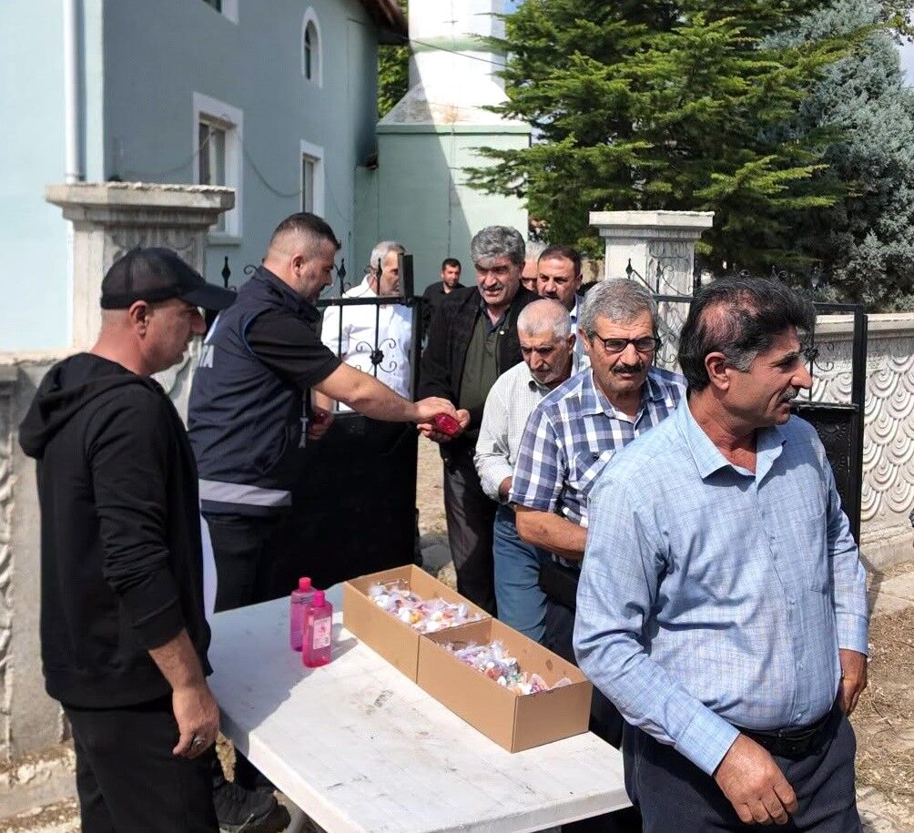 Çiçekdağı’nda Iki Gönül Insanı Vefatlarının 40. Yılında Anıldı (2)