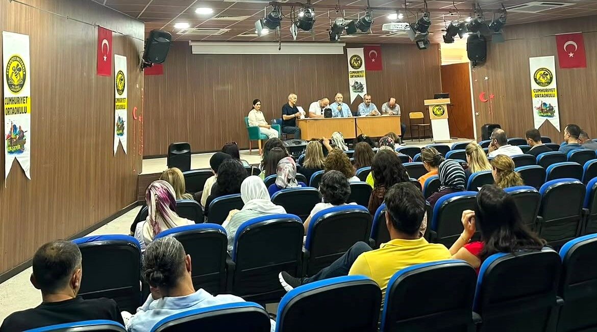 Cumhuriyet Ortaokulu’nda Yeni Dönem Heyecanı (1)