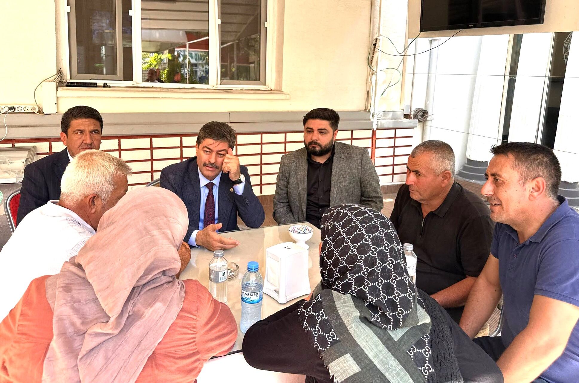 Erkan, Kırşehir’de Vatandaşların Taleplerini Dinledi (2)
