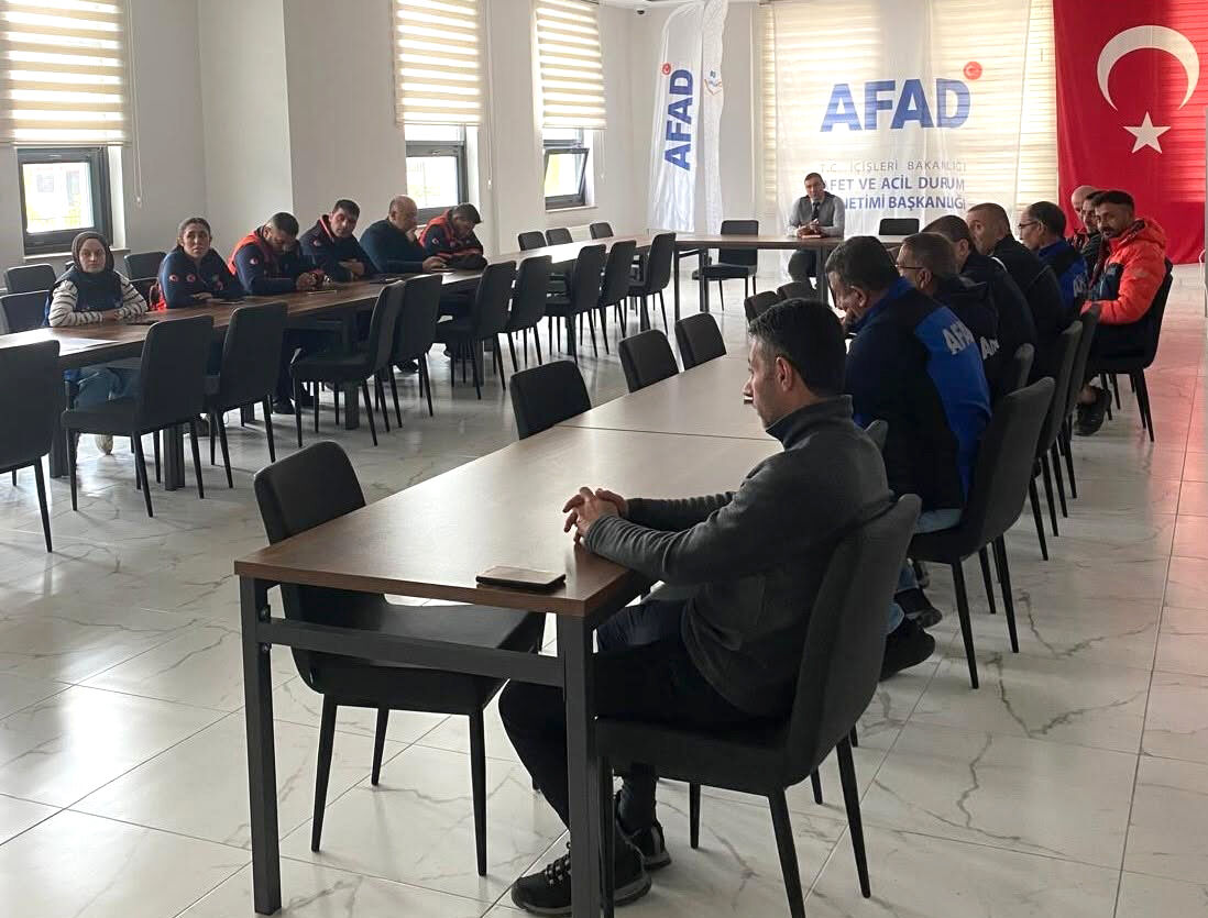 İkaz Ve Alarm Işaretlerinde Doğru Davranış Modelleri Anlatıldı (2)