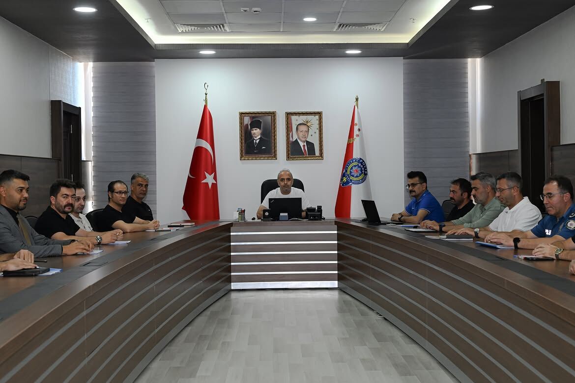İl Emniyet Müdürümüz Sayın Dr. @Mesutgorucuresmi Başkanlığında, Ilgili Birim Amirlerimizin Katıl (8)