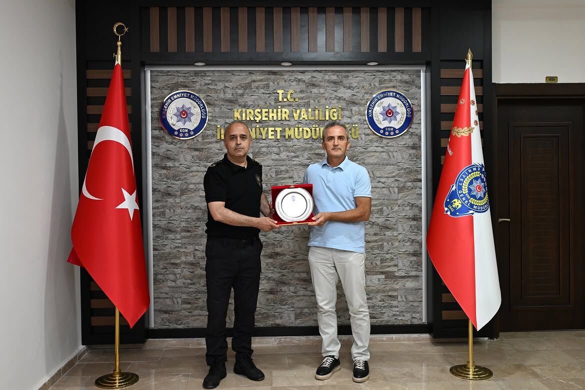 İl Emniyet Müdürümüz Sayın Dr. @Mesutgorucuresmi, Teşkilatımıza Uzun Yıllar Özveriyle Hizmet Ede (1)