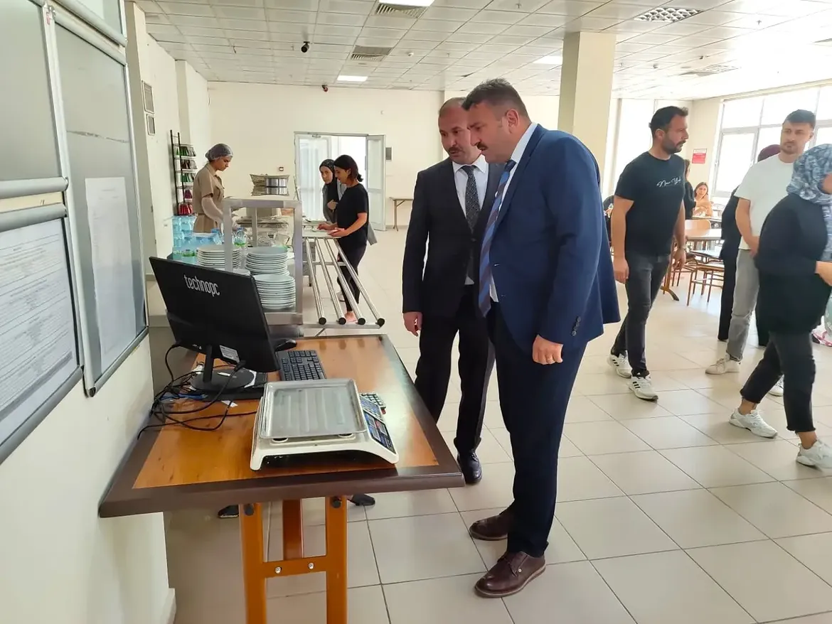 İl Müdürümüz Sayın Yasin Çakmakçı’dan Mucur Elvin Buğra Arslan Öğrenci Yurdu’na Ziyaret 🏢Gençl (2)