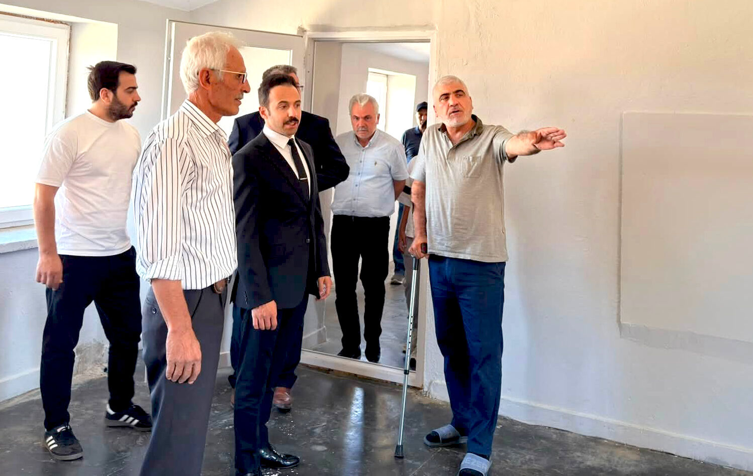 Kaymakam Öğüt, Baraklı Köyü’nde Vatandaşlarla Buluştu (1)