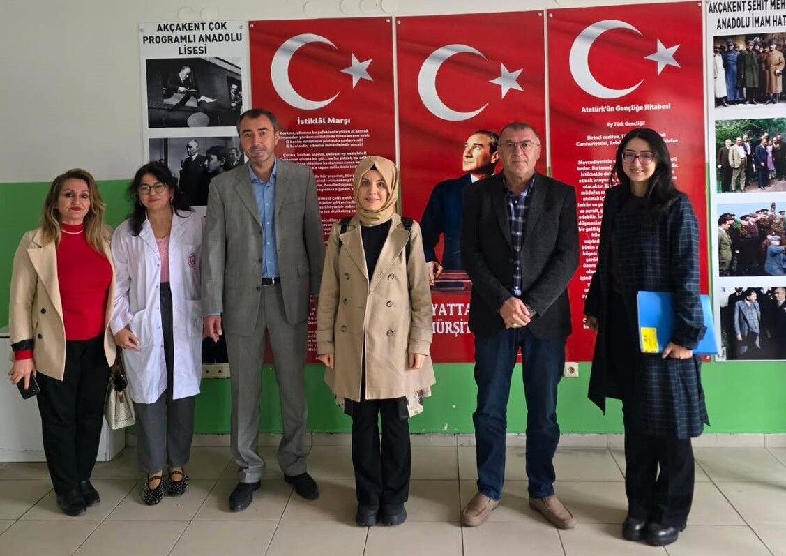 Kırşehir Yeği̇tek Ekibi Akçakent'te Eğitim Için Sahaya Indi (1)