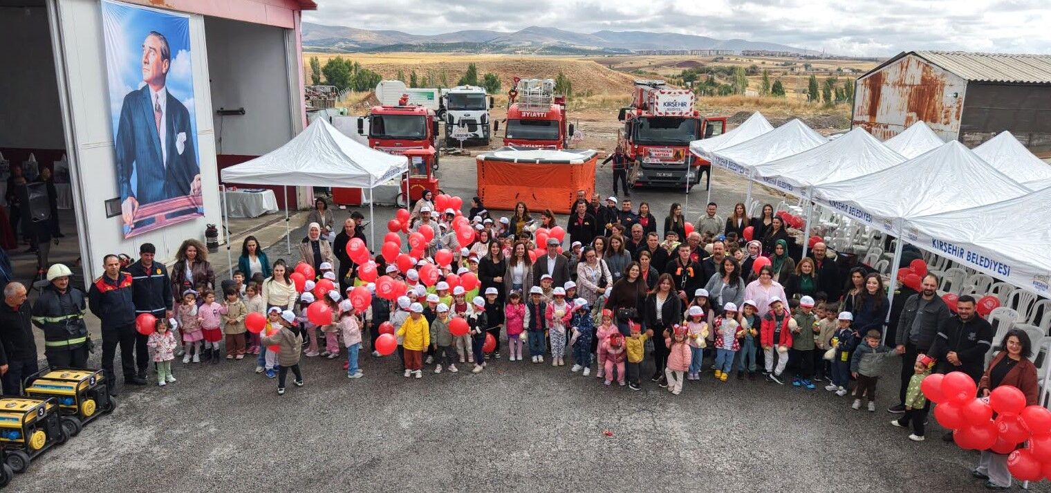 Kırşehir’de İtfaiye Haftası Kutlandı Yılın Itfaiyecileri Plaketle Ödüllendirildi (6)