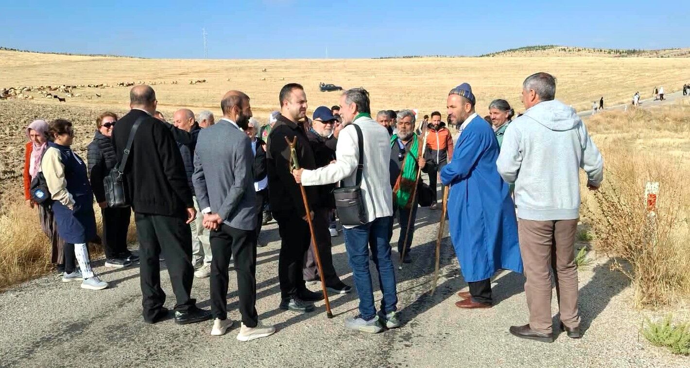 Kırşehir'den Hacıbektaş'a Gönül Yürüyüşü 'Yunus'tan Hünkâr'a' Geleneği 8. Kez Yaşatıldı (2)