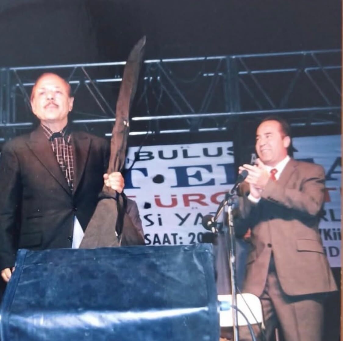 Ödemiş, Ertaş’ın 45 Bin Kişiye Seslendiği Geceyi Anlattı Ve Ustayı Andı (1)