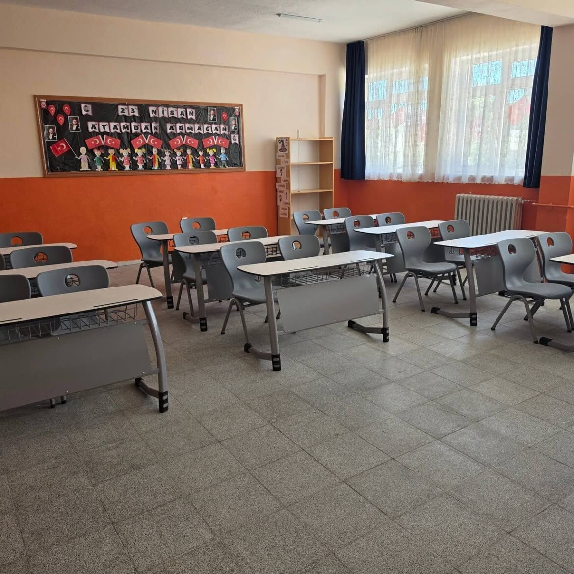 Sınıflarımız Yeni Eğitim Öğretim Yılına Yepyeni Bir Görünümle Hazır! 📚✨ Okulumuza Ulaştırılan Y (5)