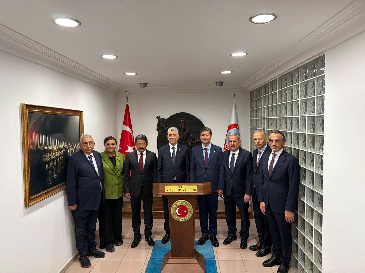 Ticaret Bakanı Ömer Bolat Kırşehir’de Ahi Evran I Veli’nin Makamını Ziyaret Etti 2