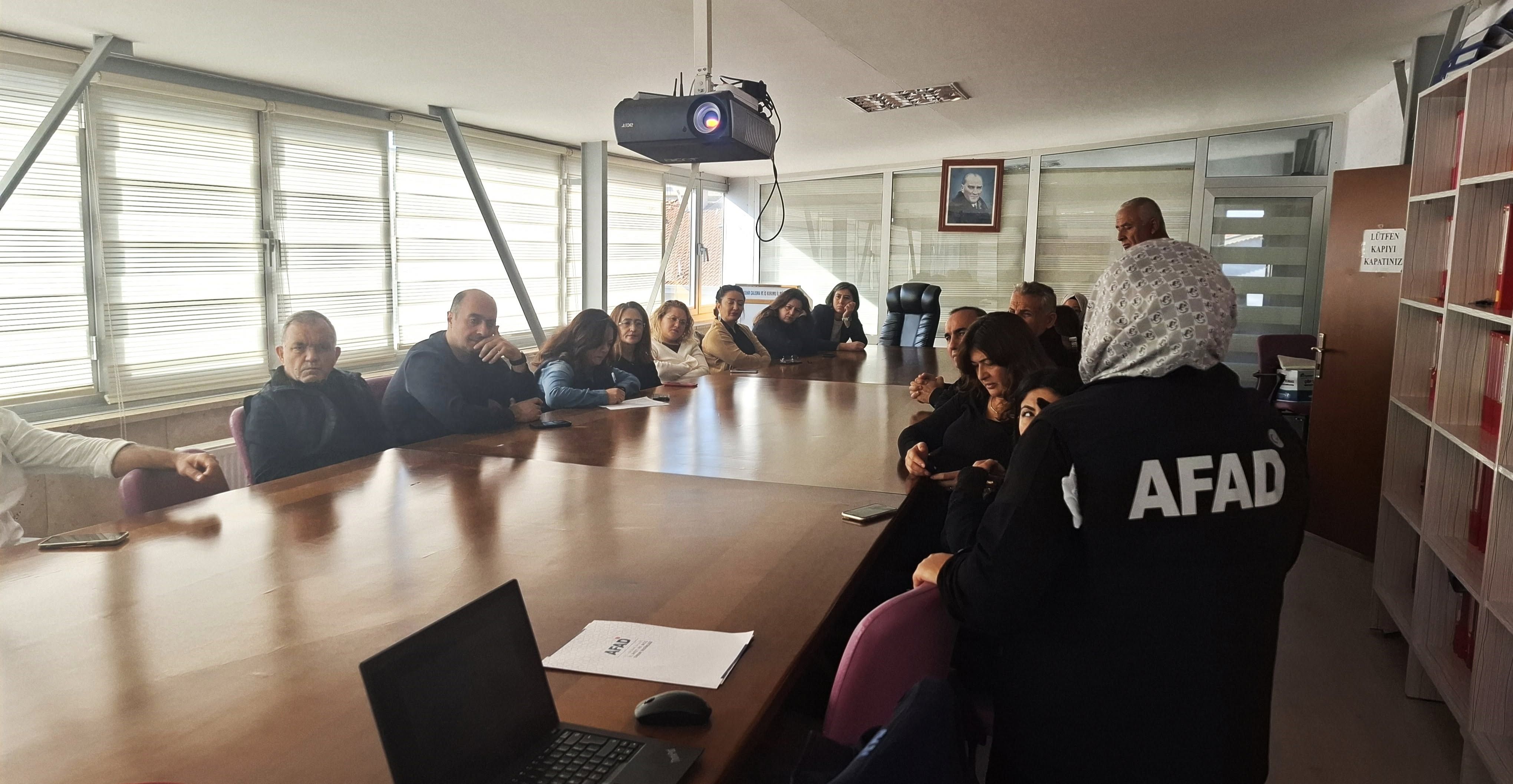 Afad Dört Kamu Kurumunun Personeli Ile Bir Arada2