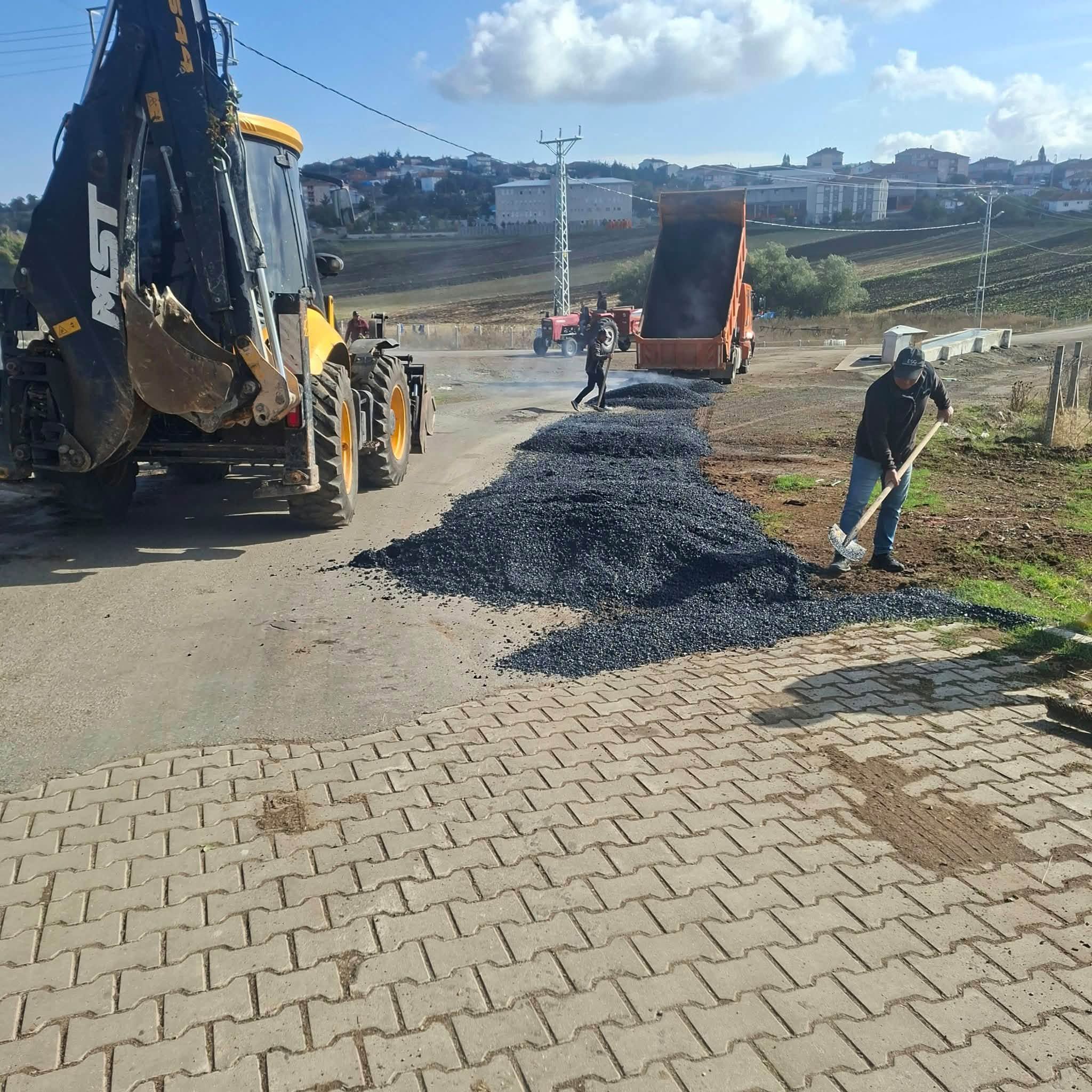Akçakent’de Yollar Sel Çöküntülerine Karşı Güçlendirildi 1