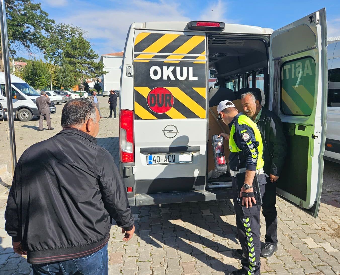 Boztepe’de Öğrenci Servislerine Sıkı Markaj (5)