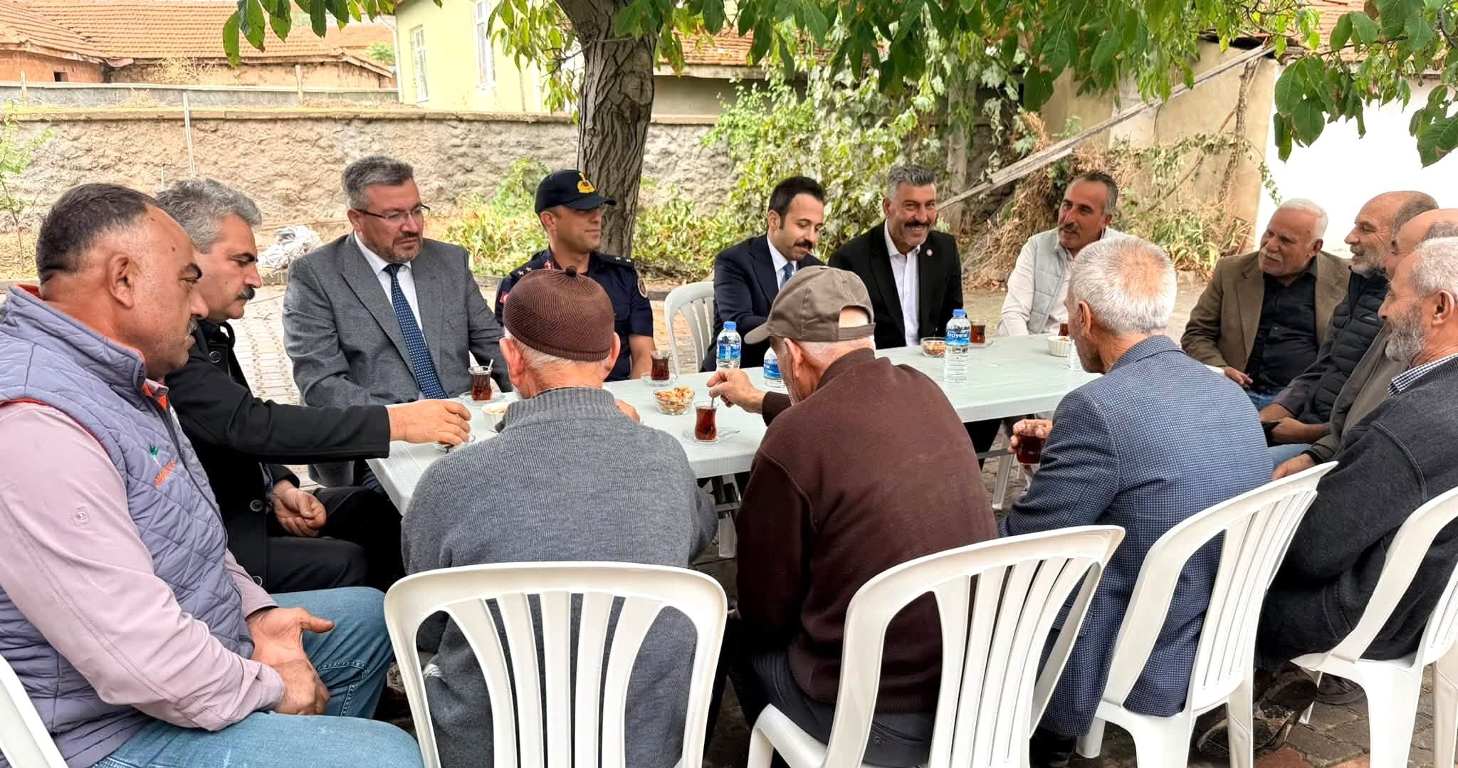 Çiçekdağı’nda Köylerin Ihtiyaçları Yerinde Değerlendiriliyor (3)