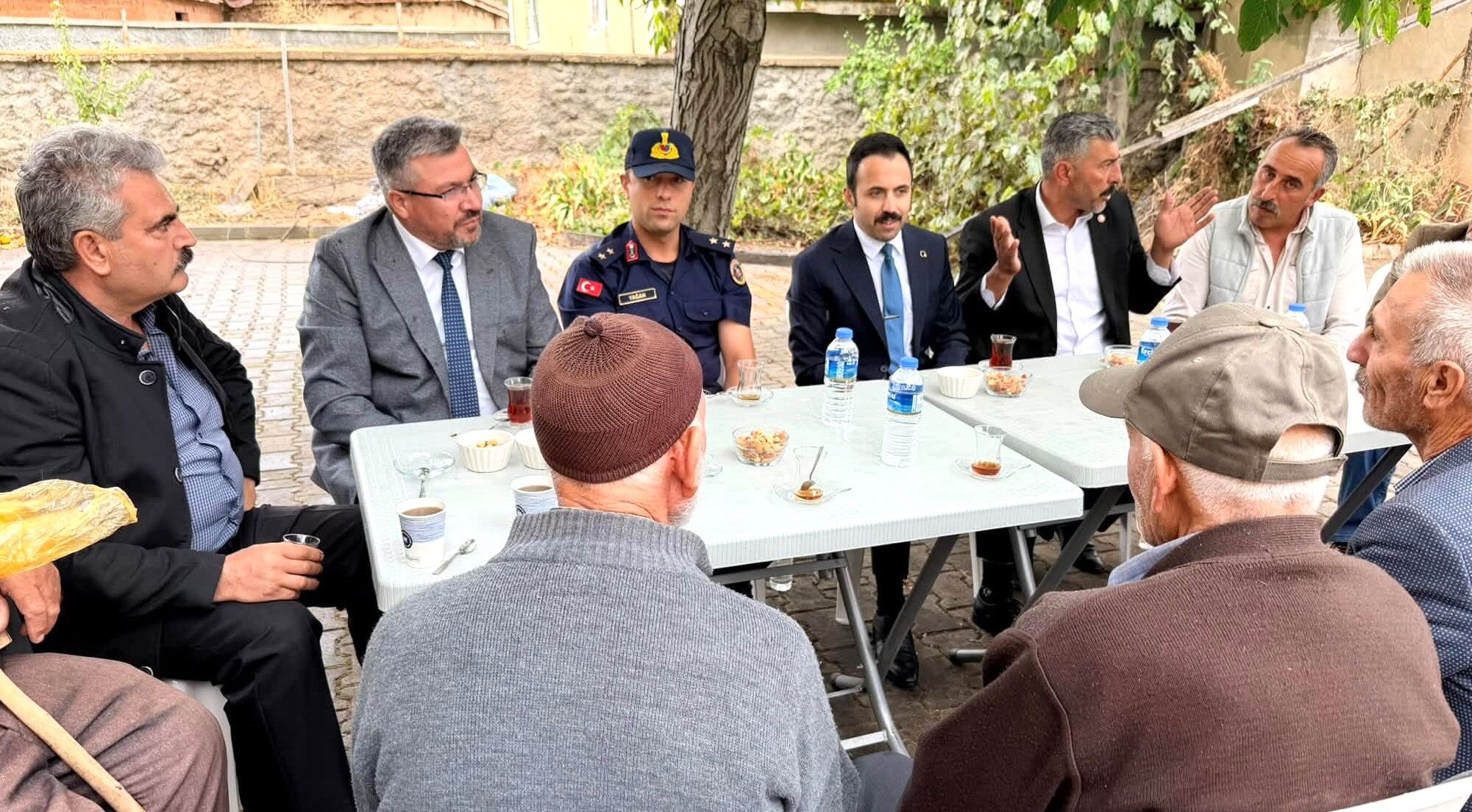 Çiçekdağı’nda Köylerin Ihtiyaçları Yerinde Değerlendiriliyor (4)