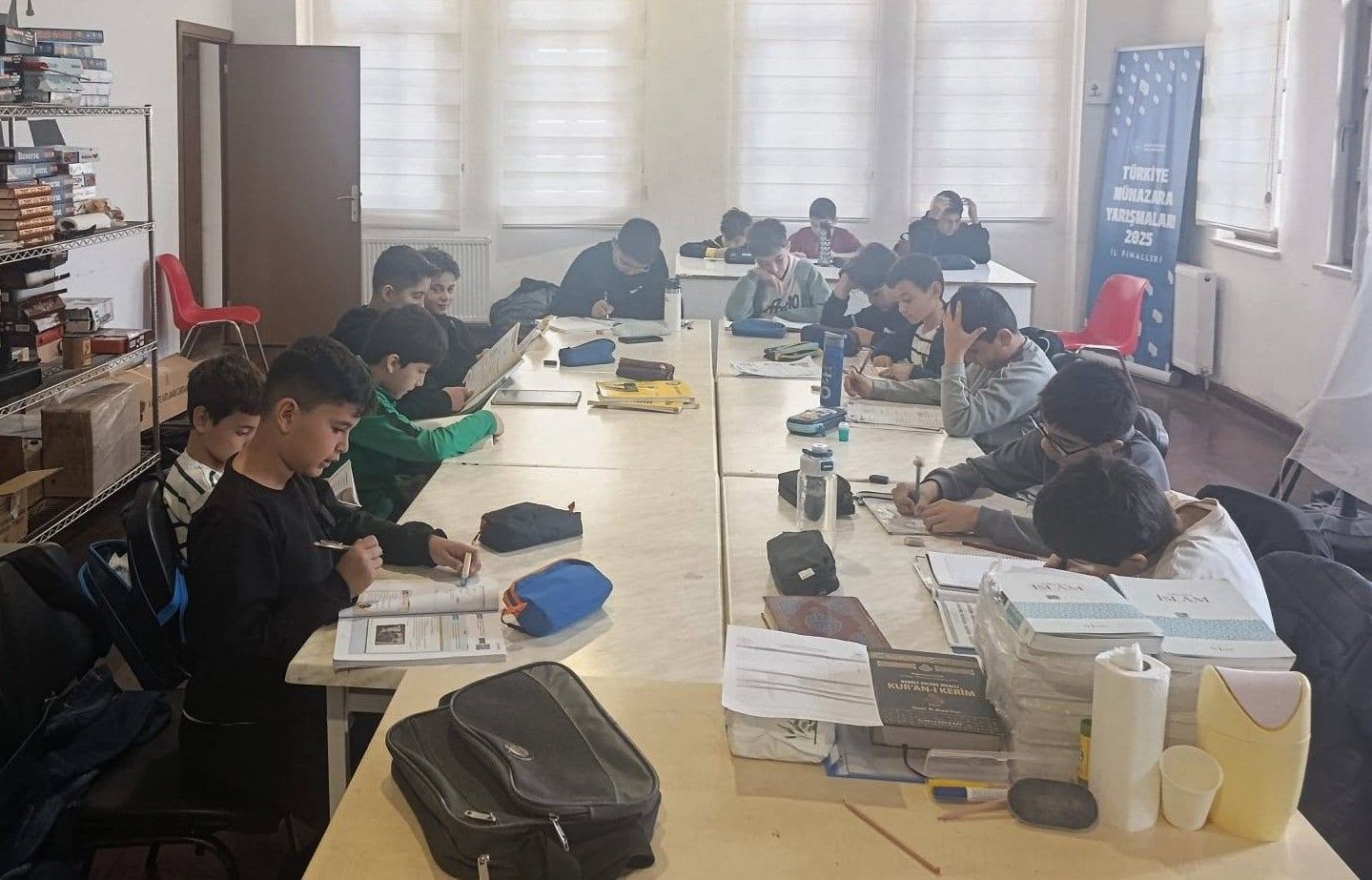 Çocuklar Kur’an Kursunda Hem Öğreniyor Hem Eğleniyor (4)