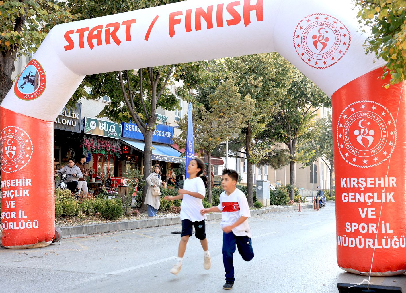 Cumhuriyet Coşkusu Sokaklara Taştı (8)