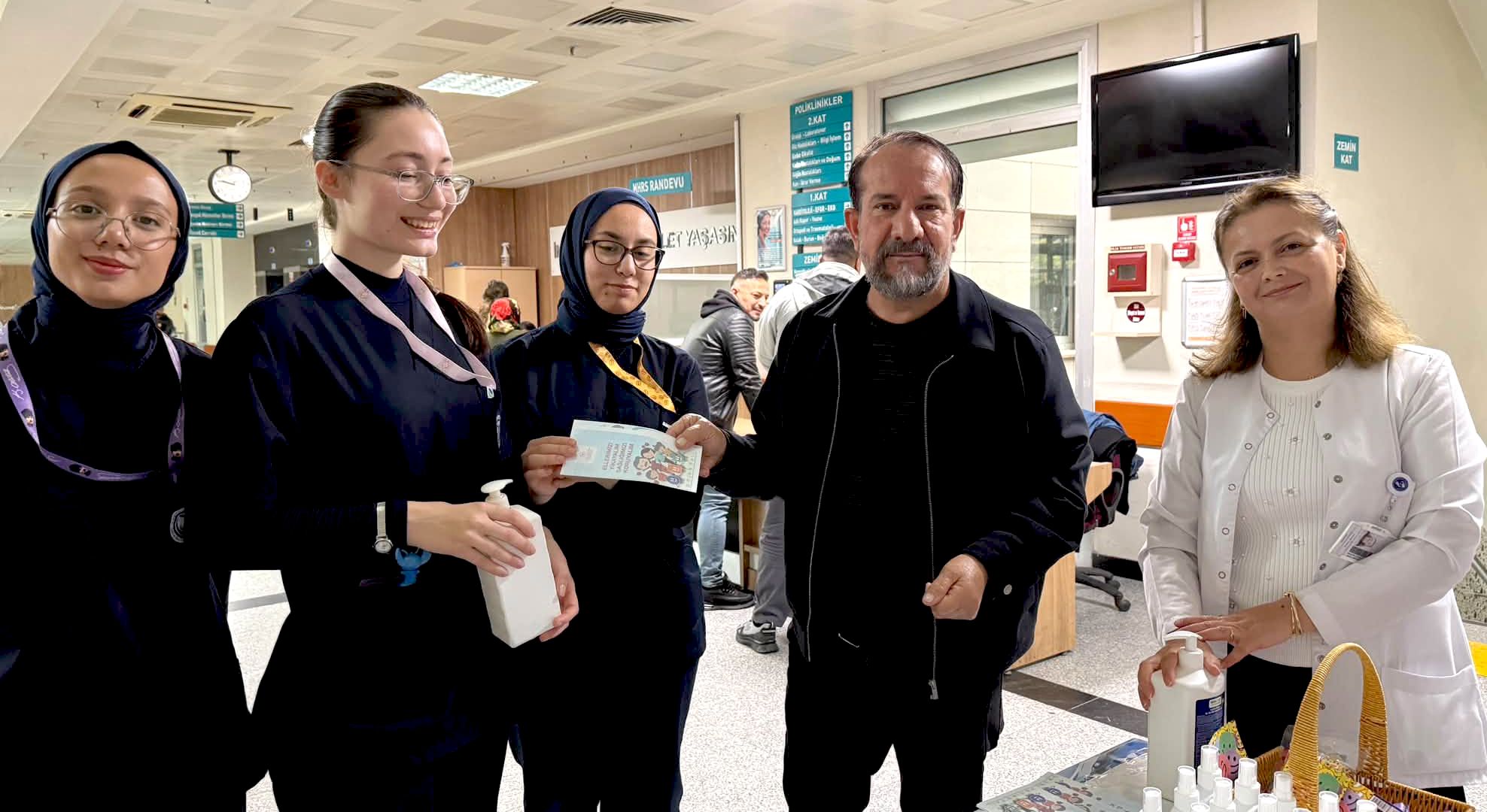 Dünya El Yıkama Günü’nde Hastanede Farkındalık Etkinliği (3)