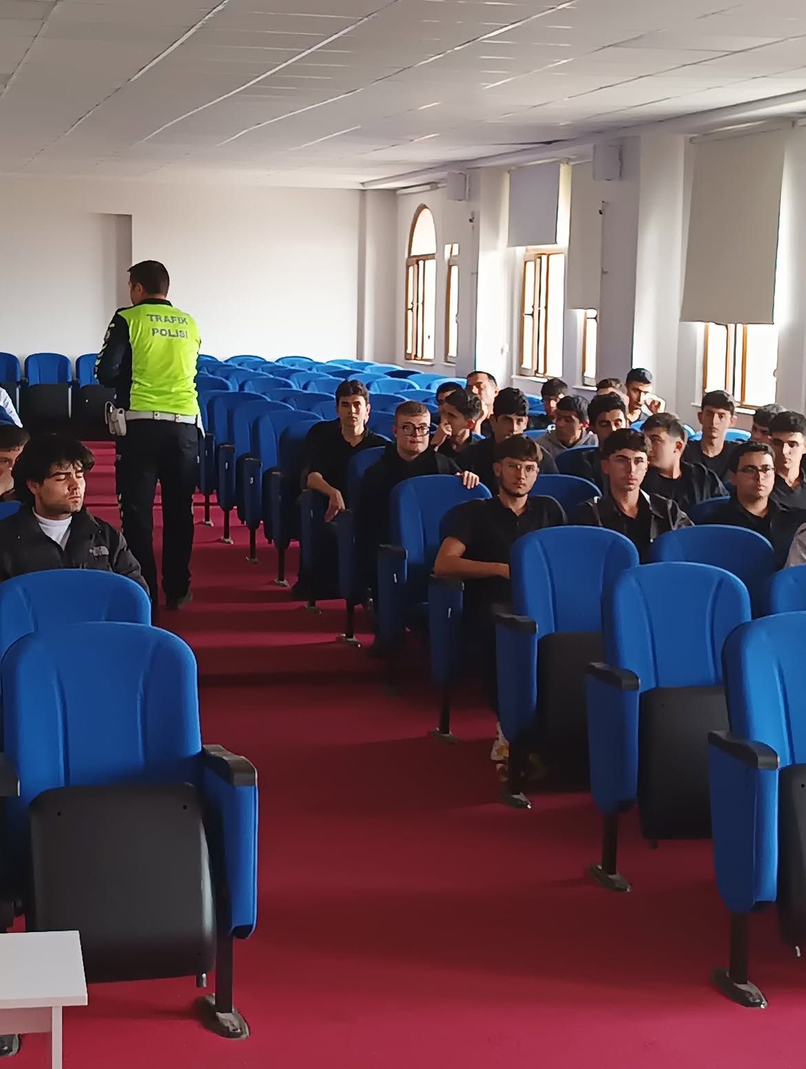 Emniyet Müdürlüğü Trafik Şubesi Ekiplerimiz Tarafından Gençlerimize Yönelik Düzenlenen “Trafik E (1)
