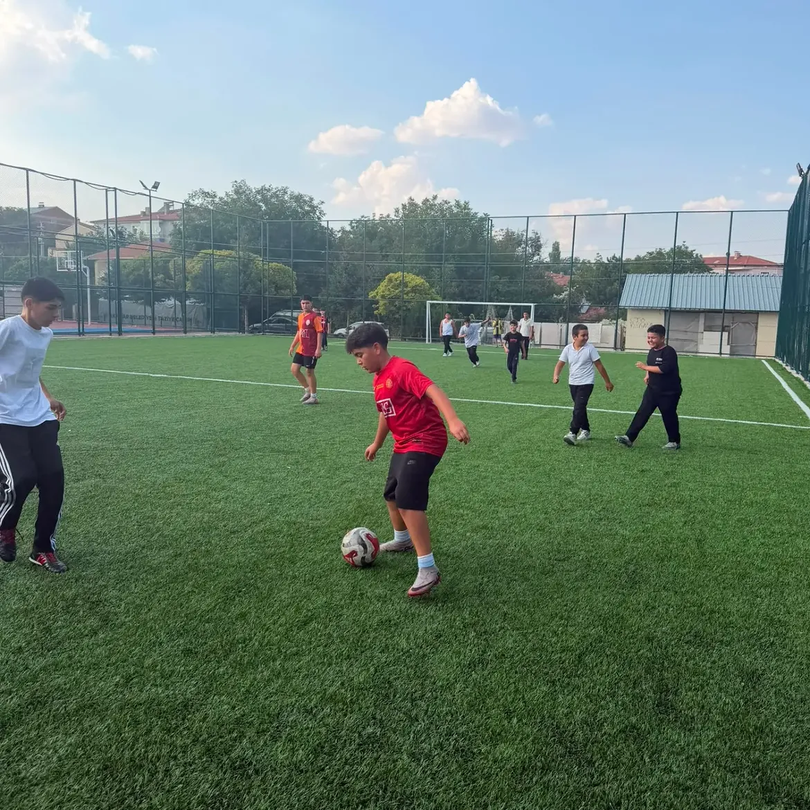 Futbol Kursumuz Devam Ediyor. (3)