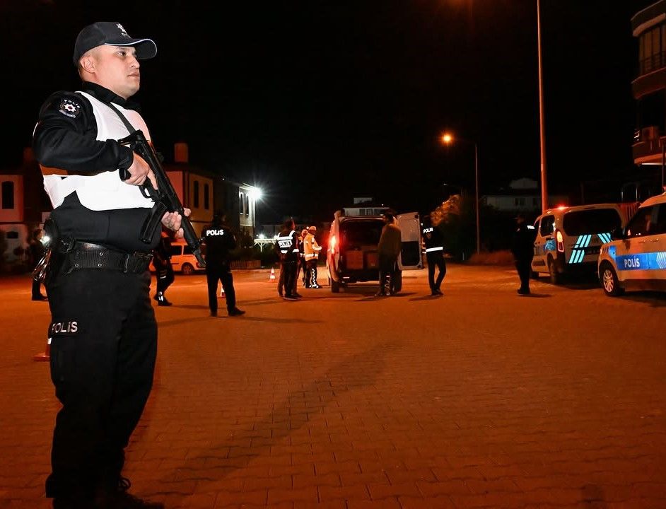 Görücü’den Yenice Mahallesi’nde Gece Denetimi (8)