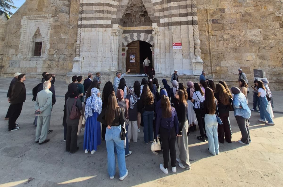 Kırşehir Kent Konseyi’nden Gençlere: “Kırşehir Artık Sizin de Şehriniz”