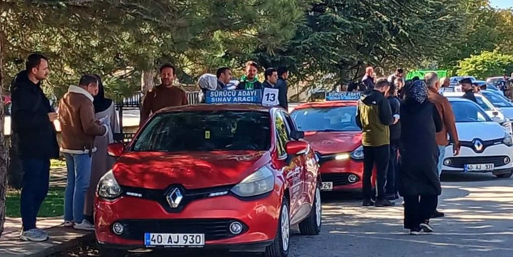 İl Müdürü Gülşen’den Sınav Alanına Yakın Takip2