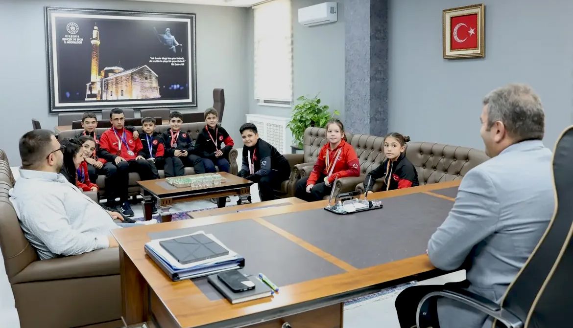 Judocular Romanya’dan Avrupa Derecesiyle Döndü, Çakmakçı Şampiyonları Ağırladı (3)