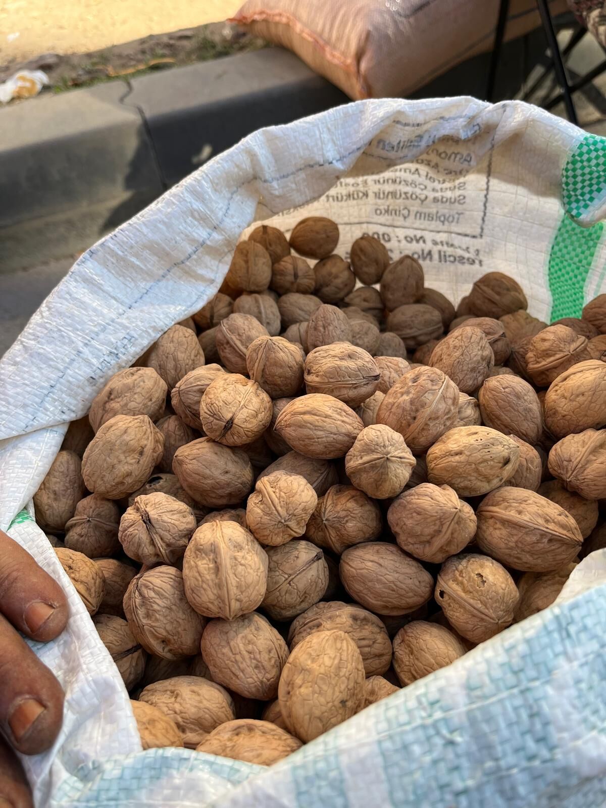 Kaman’da Ceviz Tezgâhları Doldu Taştı! Tezgâhlardaki Sözler Gülümsetti (10)