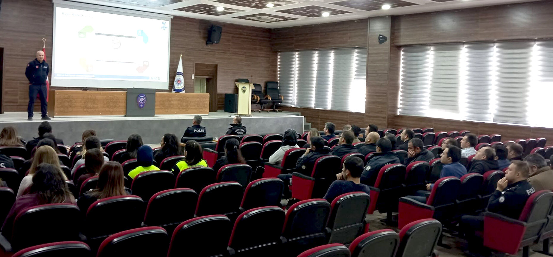 Kırşehir Afad’dan Emniyet Mensuplarına Yaşamsal Eğitim (1)