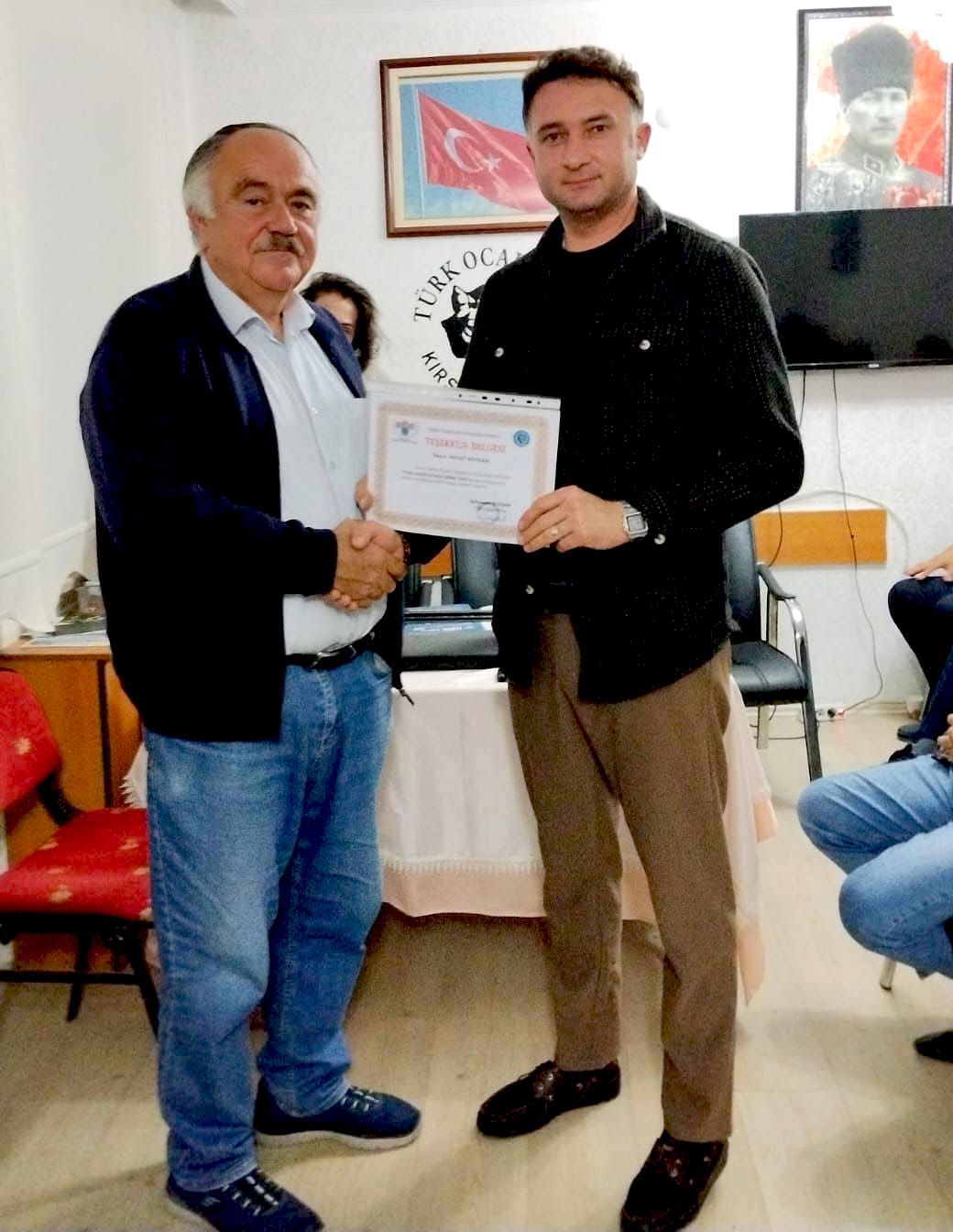 Kırşehir Türk Ocağı’nda Edebiyat Rüzgârı (8)