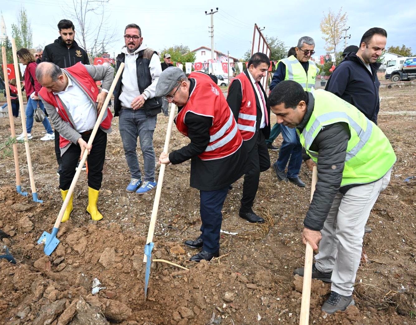 Kırşehir’de Cumhuriyet Coşkusu Yeşil Bir Gelecekle Taçlandı (5)