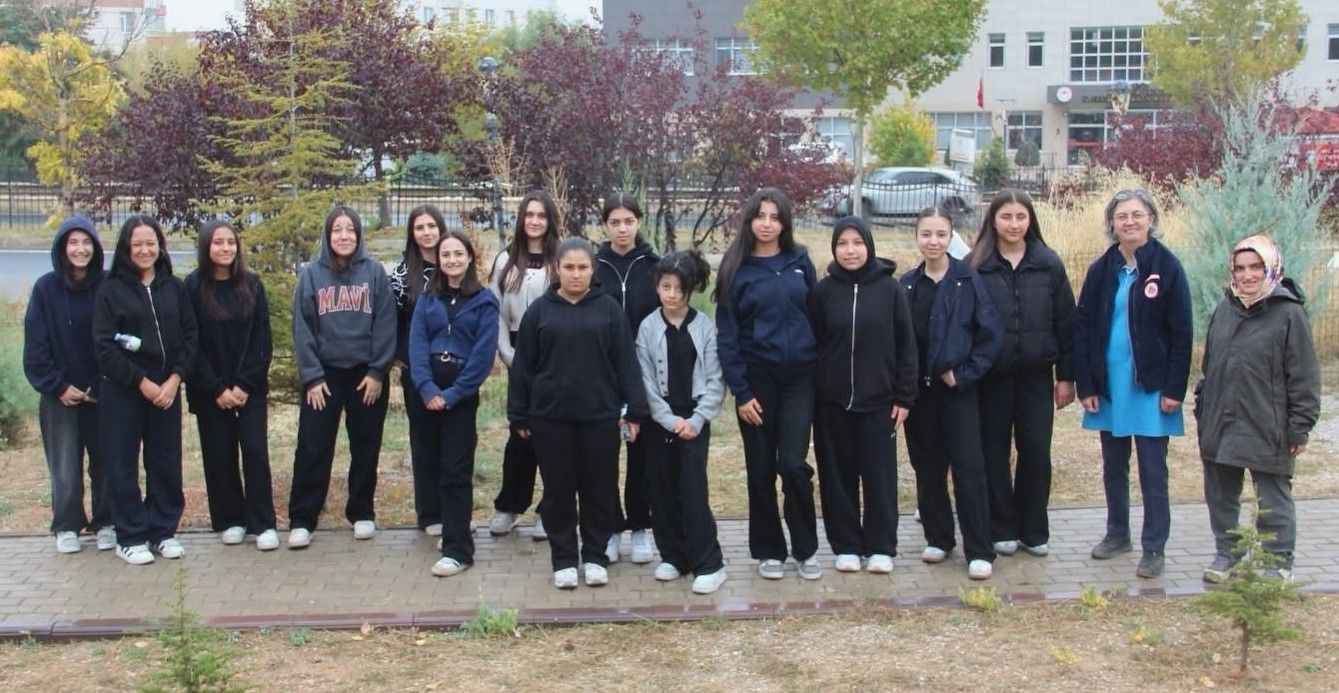 Kırşehir’de Dünya Kız Çocukları Günü’nde Geleceğe Umut Tohumları Ekildi (2)