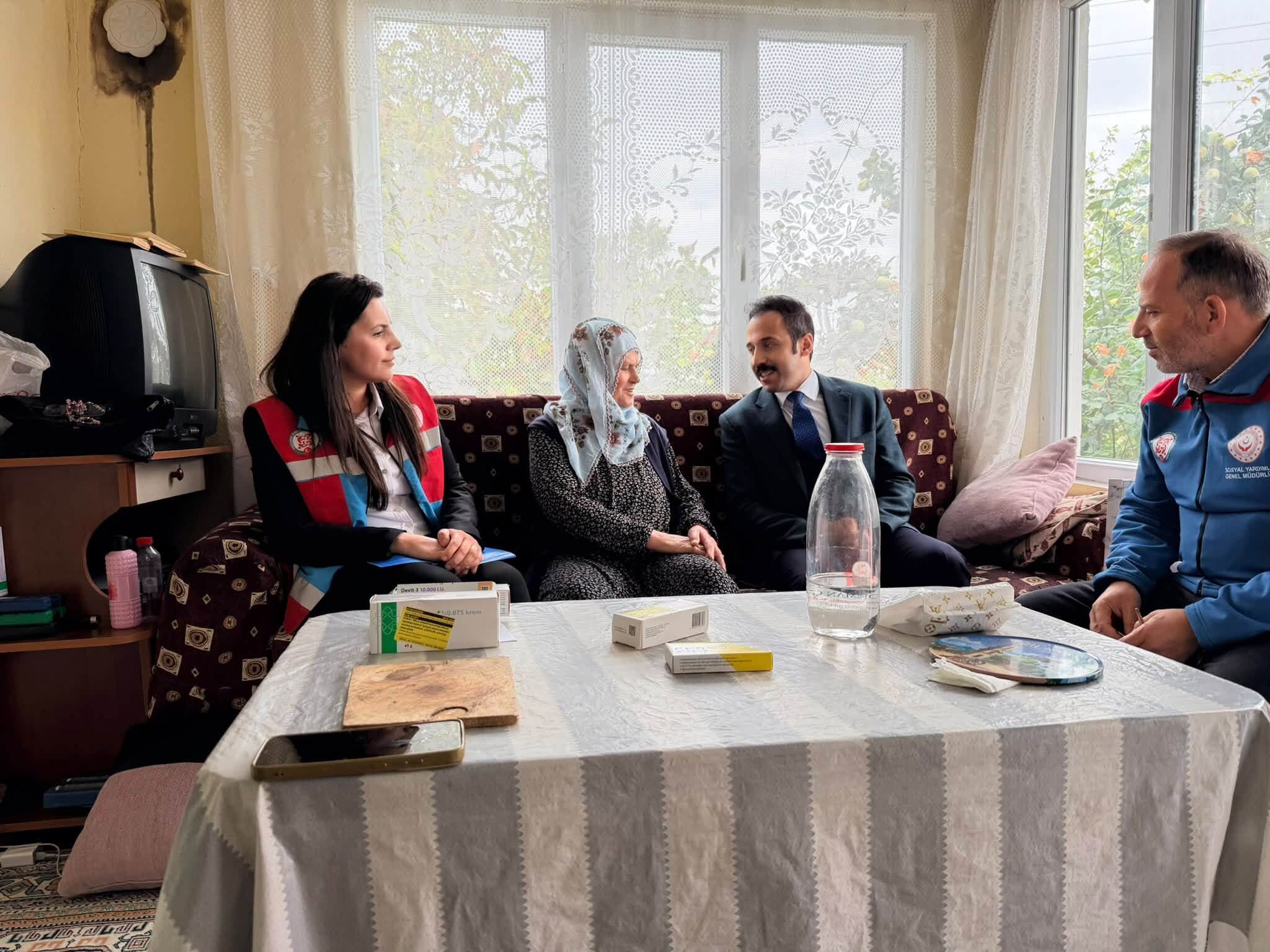 Kırşehir’de Dünya Yaşlılar Günü’nde Büyükler Unutulmadı 1