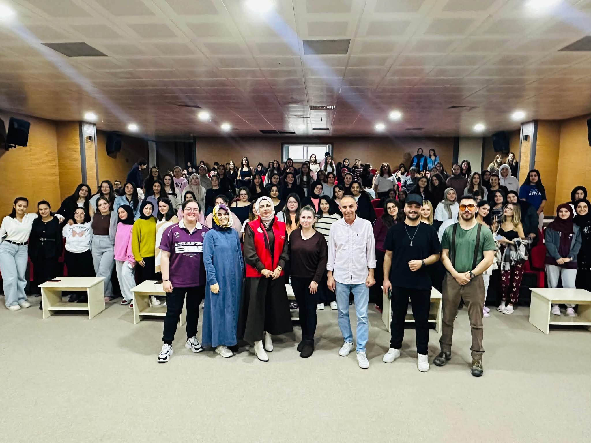 Kırşehir’de Fatma Bacı Yurdu’nda “Biz Bize Moral Akşamları” Etkinliği 4