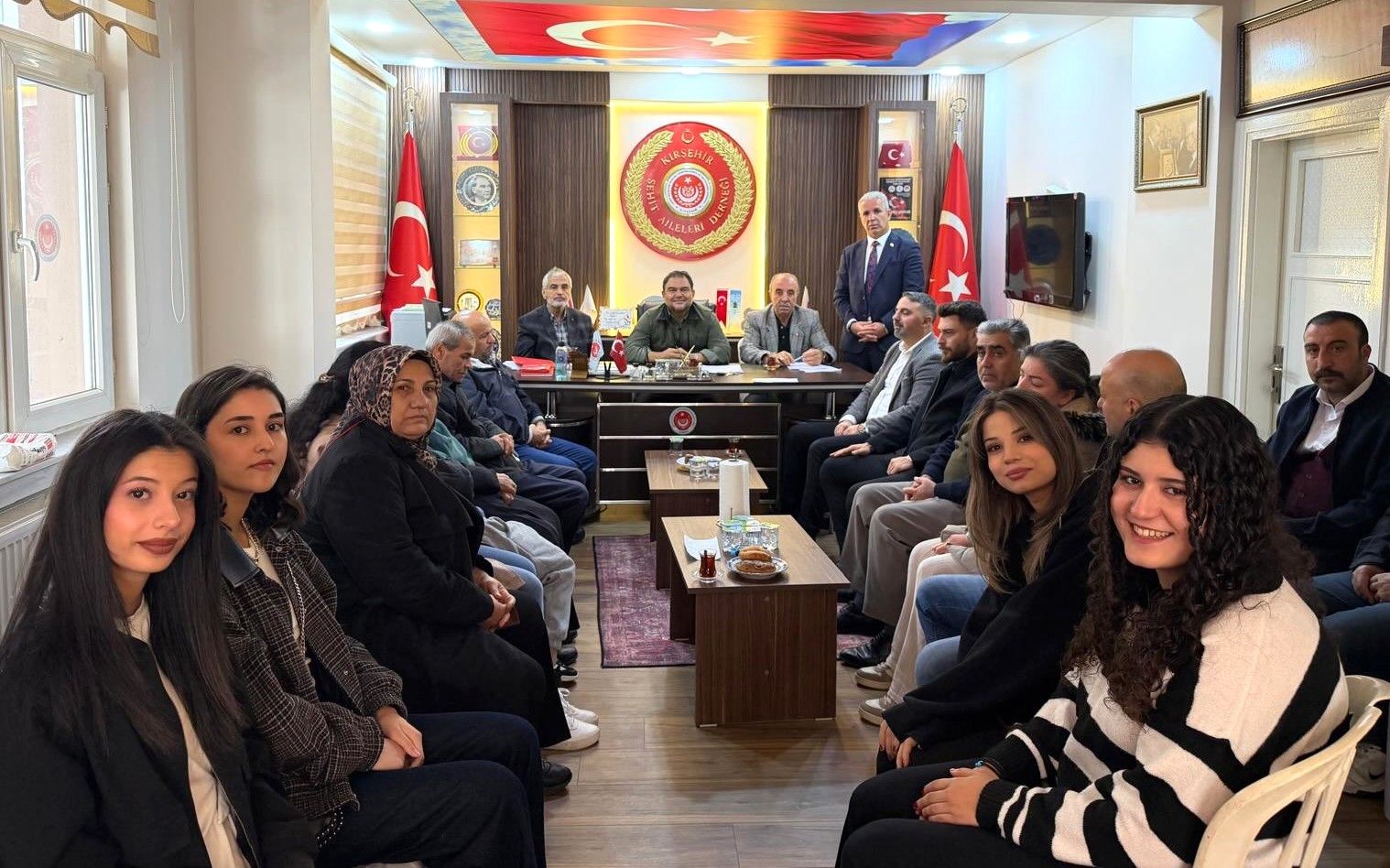 Kırşehir’de Gençler Ve Şehit Aileleri Gönül Köprüsünde Buluştu (2)