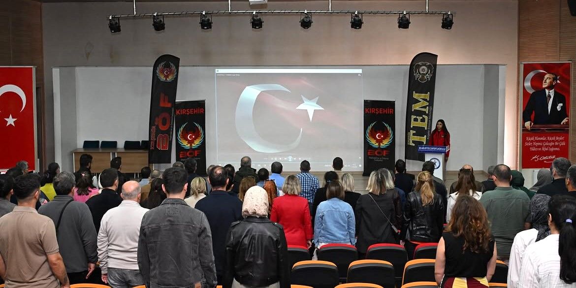 Kırşehir’de ‘Gençlik Sizin Eseriniz Projesi’ Ile 303 Öğretmen Bilinçlendirildi (4)