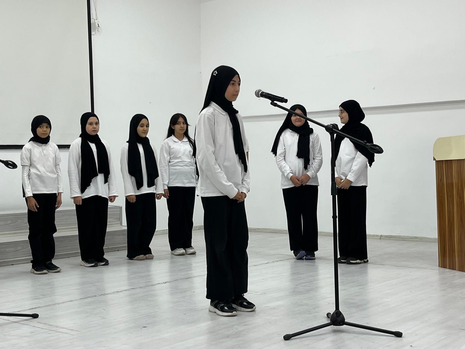Kırşehir’de İmam Hatiplerin 75. Yılı Kutlandı, Hafızlara Ödül Verildi (11)