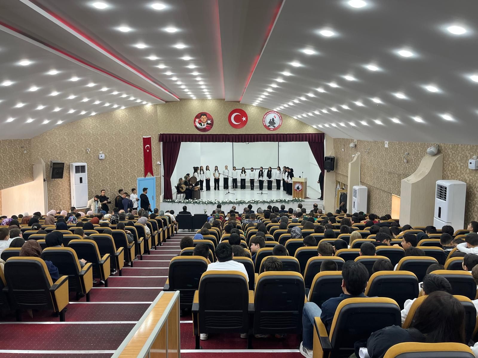 Kırşehir’de İmam Hatiplerin 75. Yılı Kutlandı, Hafızlara Ödül Verildi (12)