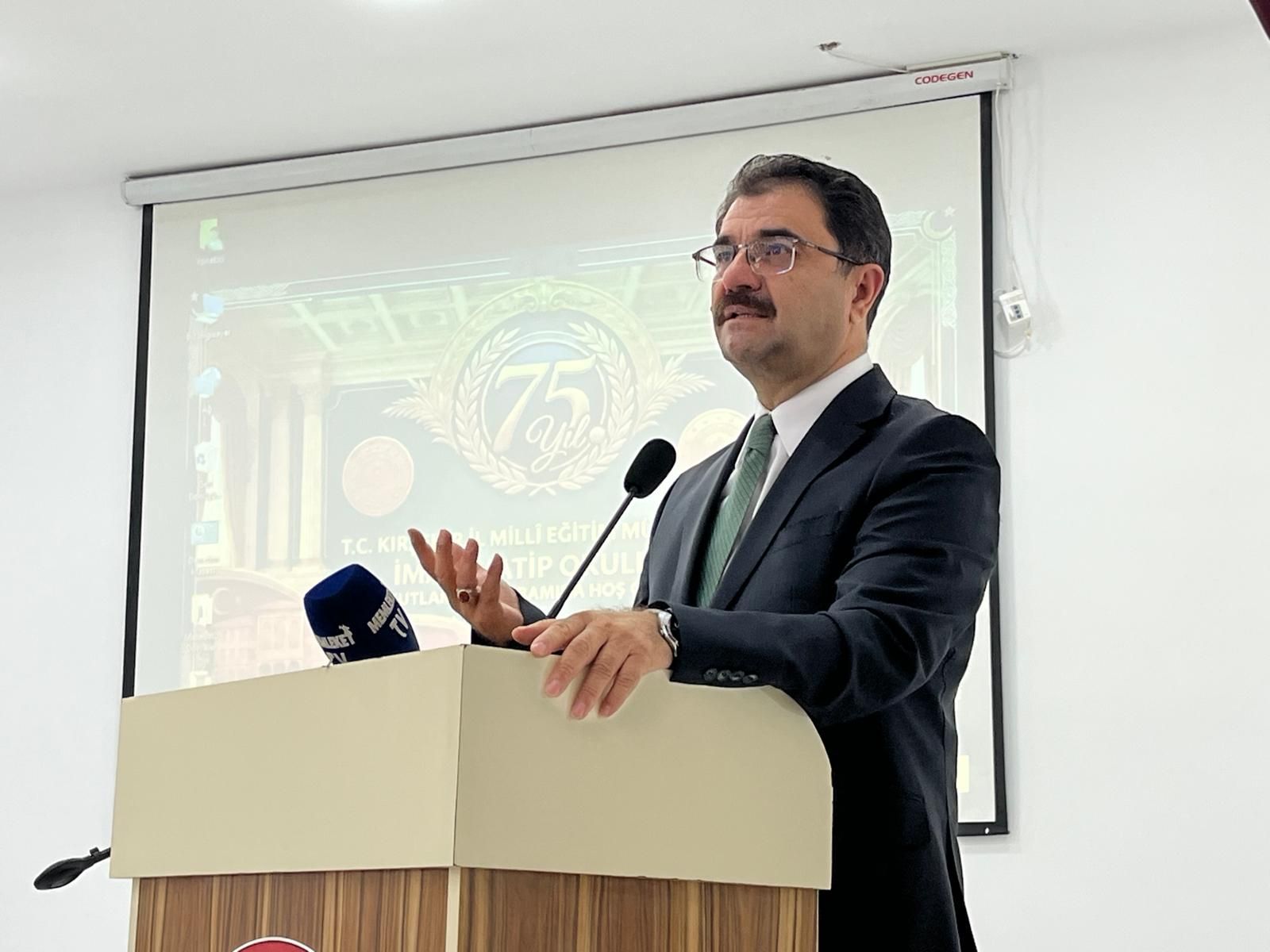 Kırşehir’de İmam Hatiplerin 75. Yılı Kutlandı, Hafızlara Ödül Verildi (31)